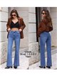 Jeans a zampa con lavaggio chiaro