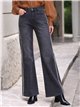 Jeans grigi a gamba larga con orlo sfrangiato