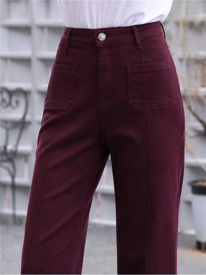 Jeans a gamba larga color vino con tasche anteriori