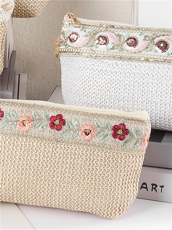 Boho embroidered raffia pouch