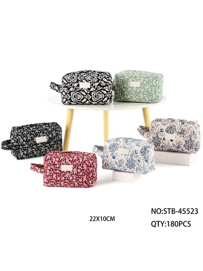 Quilted floral cosmetic pouch 2