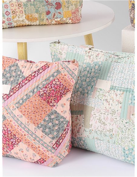 Quilted patchwork shopper tote