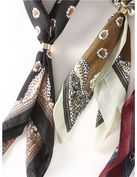 Pañuelo cuadrado floral con cenefa paisley