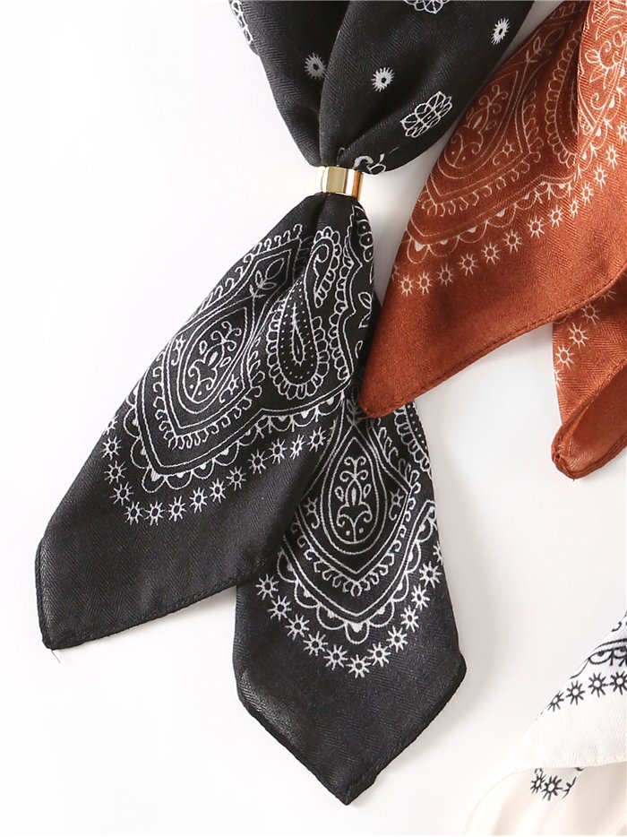 Pañuelo cuadrado bandana con aro metálico