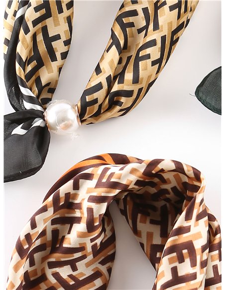 Pañuelo satinado estampado cadena con perla