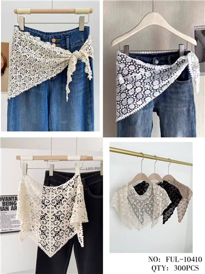 Pañuelo triangular de crochet calado 2