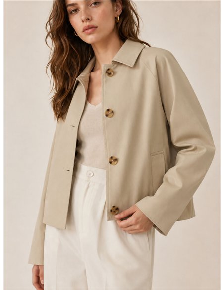 Chaqueta corta de algodón con botones