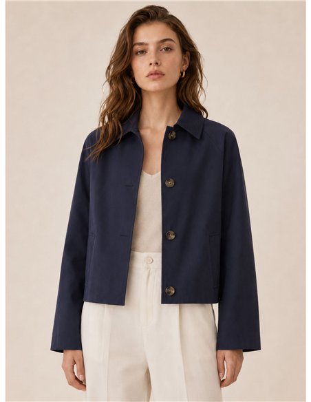 Chaqueta corta de algodón con botones