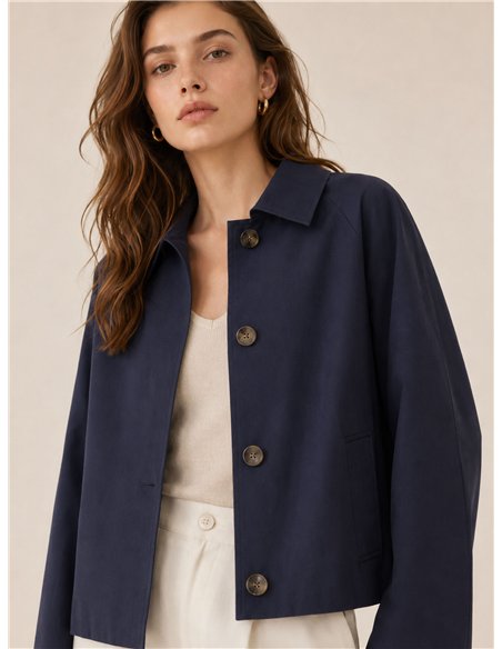Chaqueta corta de algodón con botones