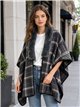 Karierter Poncho mit Pelzkragen