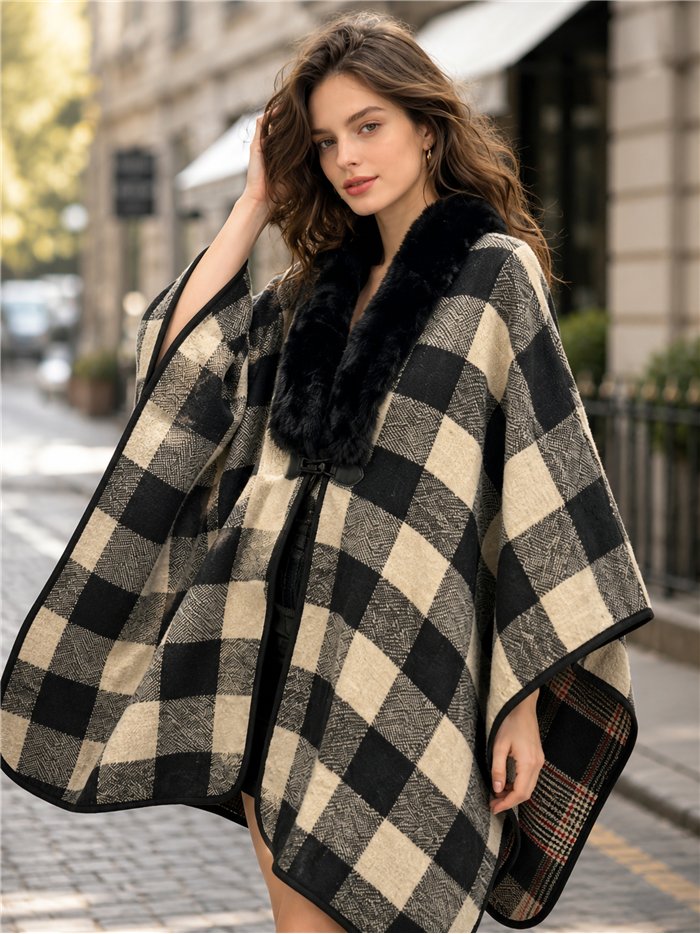 Poncho cuadros maxi con cuello de pelo