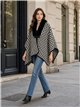 Poncho pata de gallo con cuello de pelo