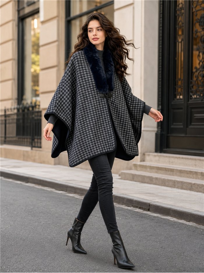 Poncho cuadros finos con cuello de pelo