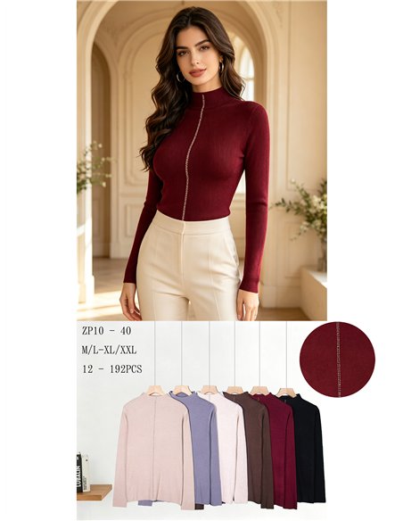 Jersey cuello alto con línea strass