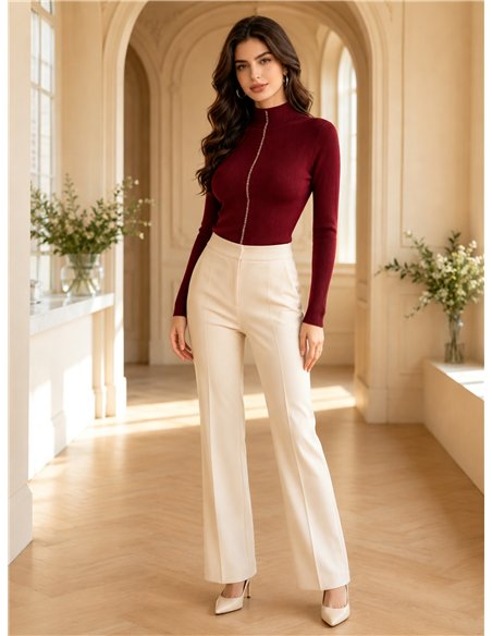 Jersey cuello alto con línea strass