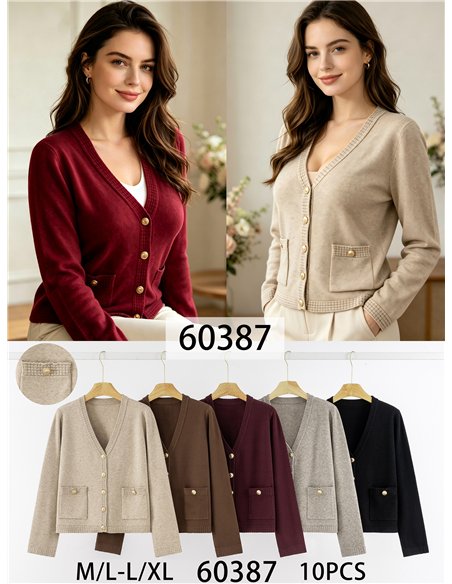 Chaqueta de punto con bolsillos y botones dorados