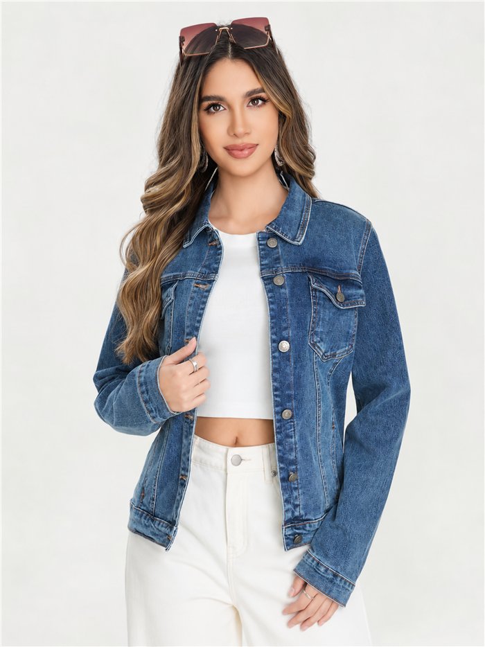 Chaqueta vaquera básica con bolsillos talla grande
