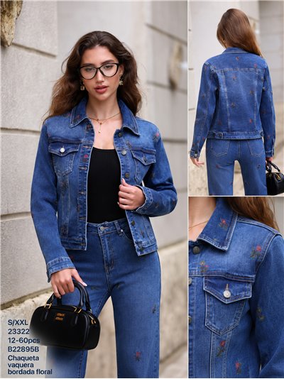 Chaqueta vaquera con bordados florales 2