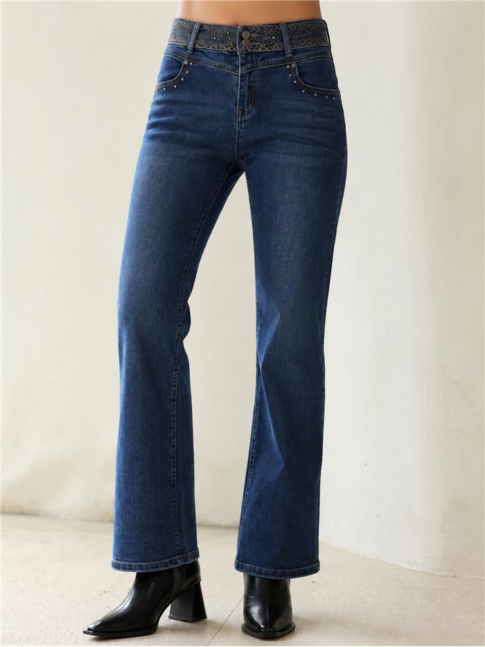 Jeans rectos con cinturilla decorada