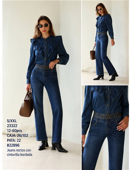 Jeans rectos con cinturilla decorada