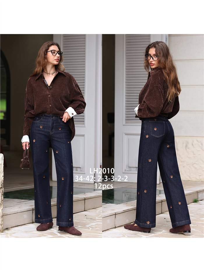 Jeans wide leg con bordados de ositos