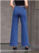 Jeans wide leg con botonadura alta
