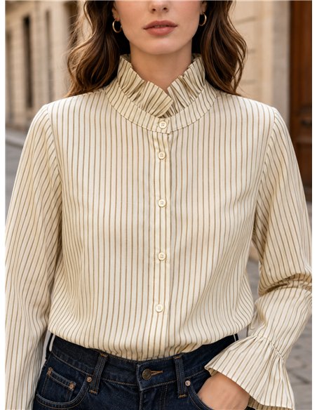 Camisa de rayas con cuello fruncido