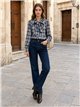 Blusa de cuadros con lazo grande