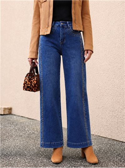 Jeans rectos con tachas lateral