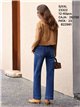 Jeans rectos con tachas lateral