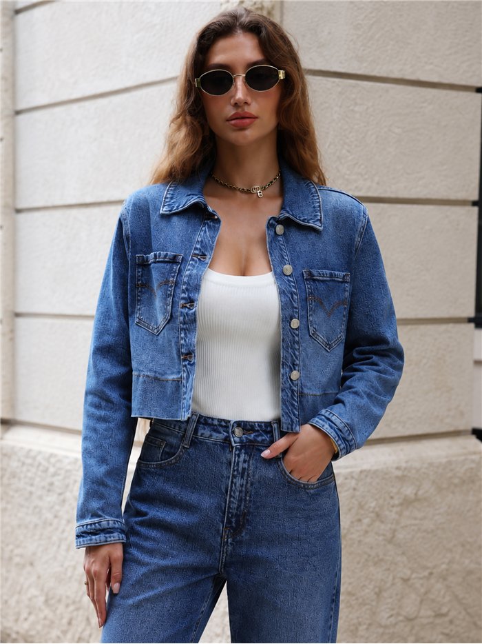 Chaqueta denim corta con bolsillos