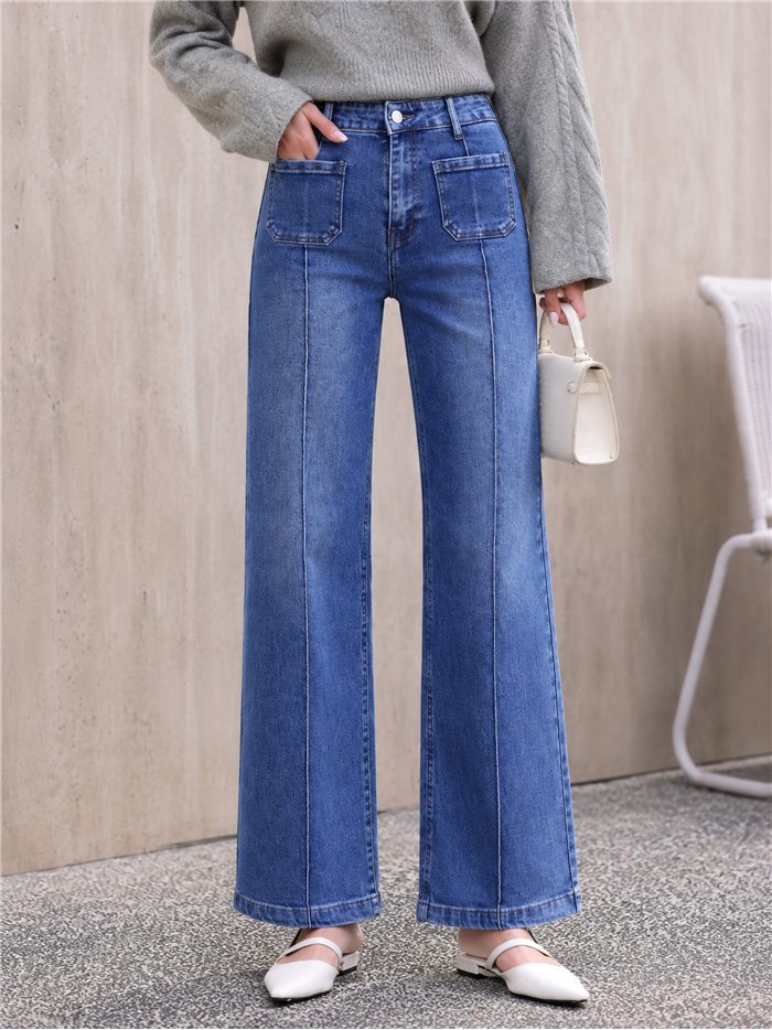 Jeans wide leg azul claro con costura delantera