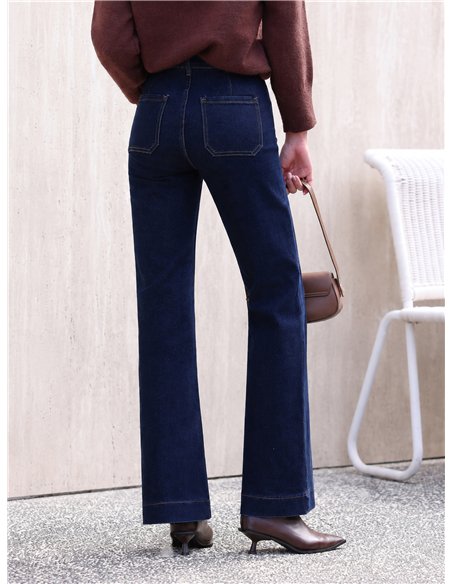 Jeans wide leg azul oscuro con costura delantera