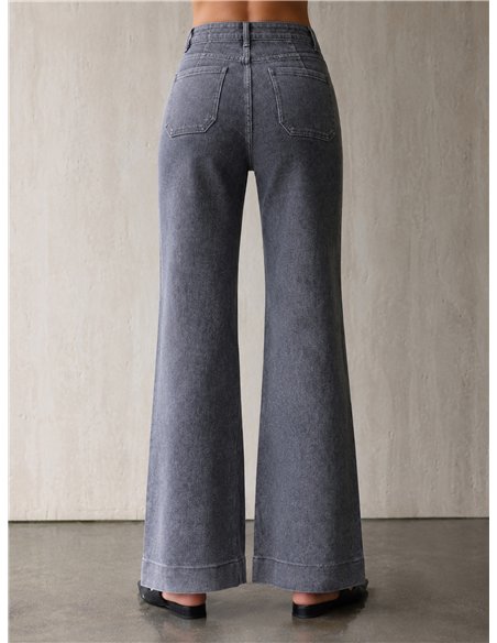 Jeans wide leg gris con costura delantera