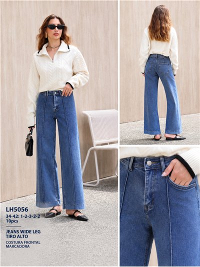 Jeans wide leg azul claro con costura frontal 2