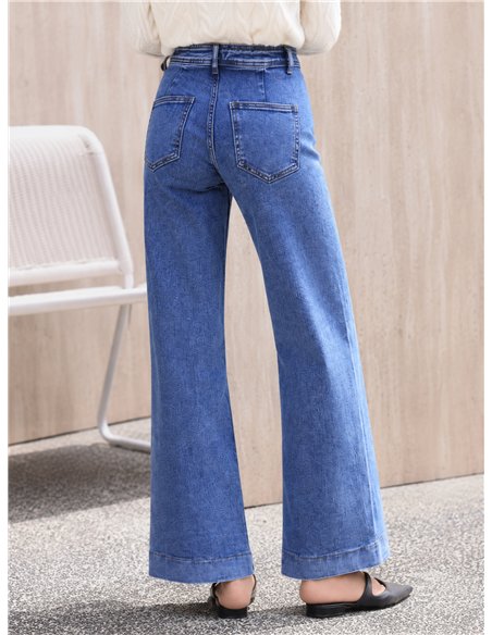 Jeans wide leg azul claro con costura frontal