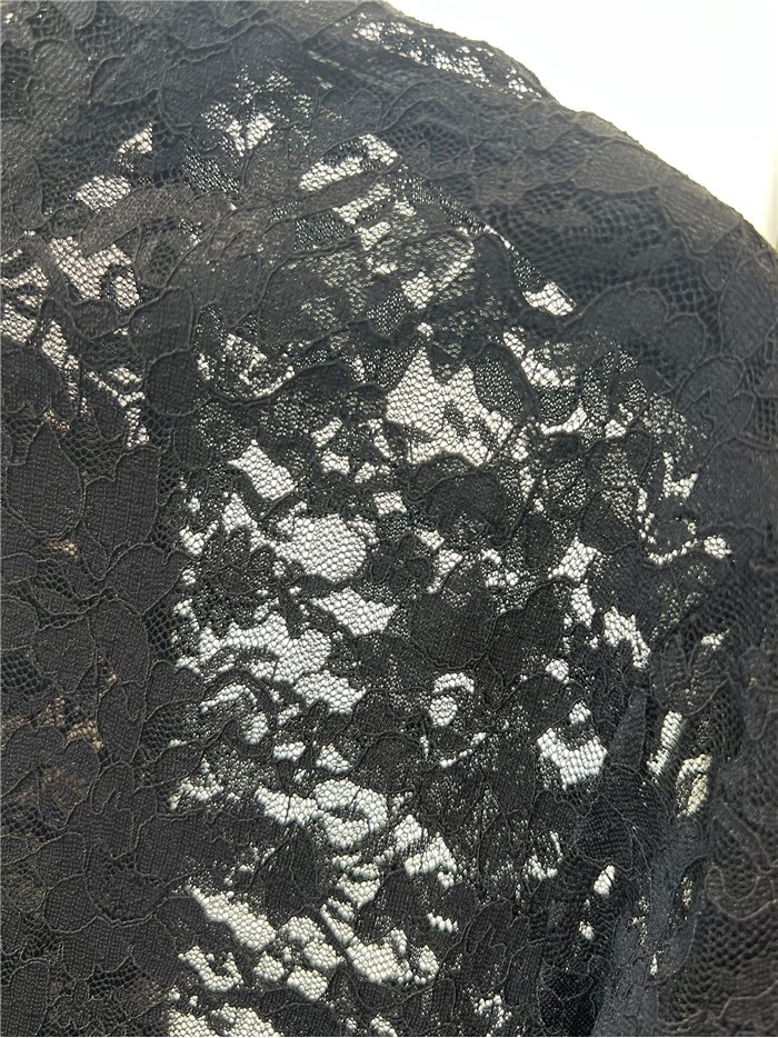 Langarmshirt mit Blumenmuster und Spitze