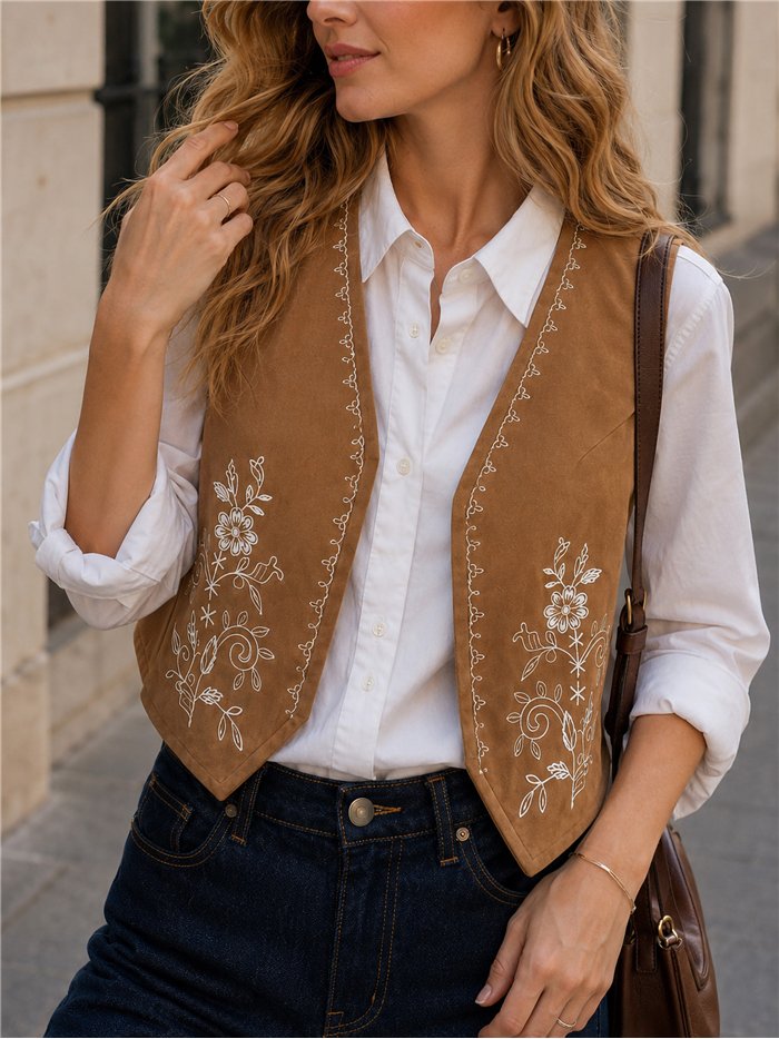 Conjunto camisa y chaleco bordado