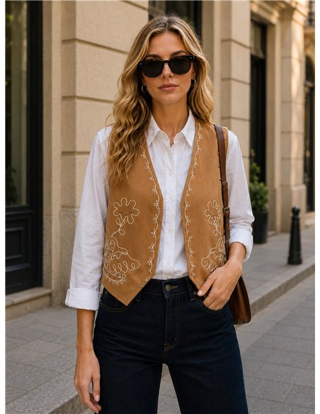 Conjunto camisa y chaleco bordado flores