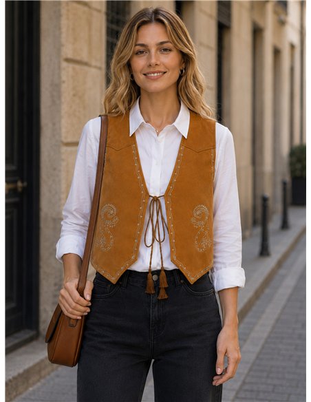 ensemble chemise et gilet brodé de motifs cachemire