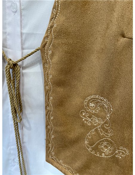 ensemble chemise et gilet brodé de motifs cachemire