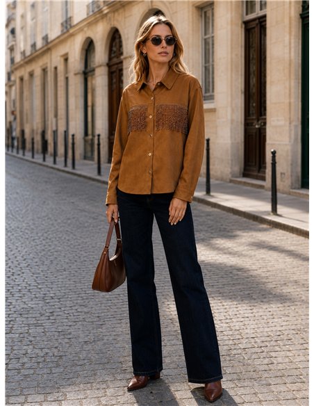 Camisa efecto ante con flecos y tachas