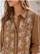 Camisa bordada floral