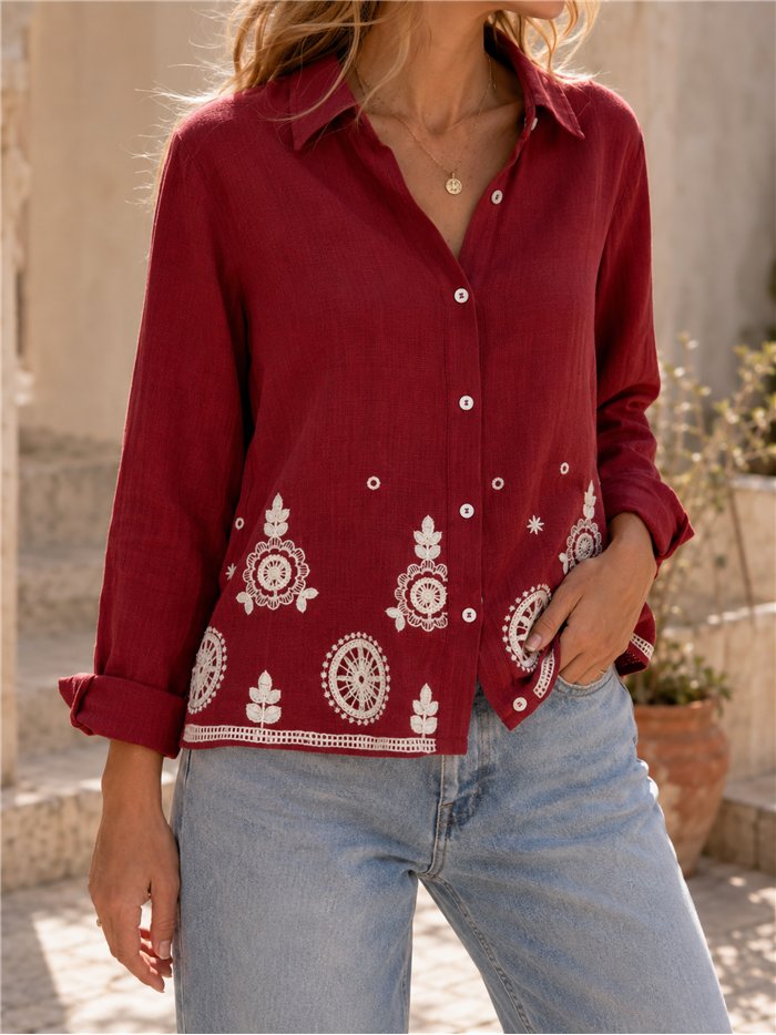 Camicia con ricami traforati