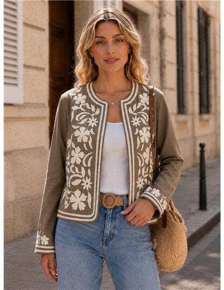 Chaqueta bordada floral