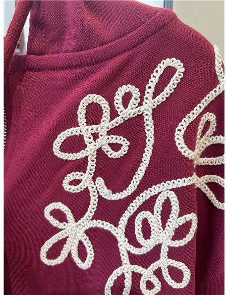 Chaqueta bordada con capucha