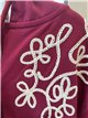 Chaqueta bordada con capucha