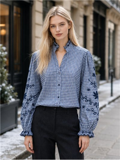 Blusa xadrez vichy com mangas bordadas
