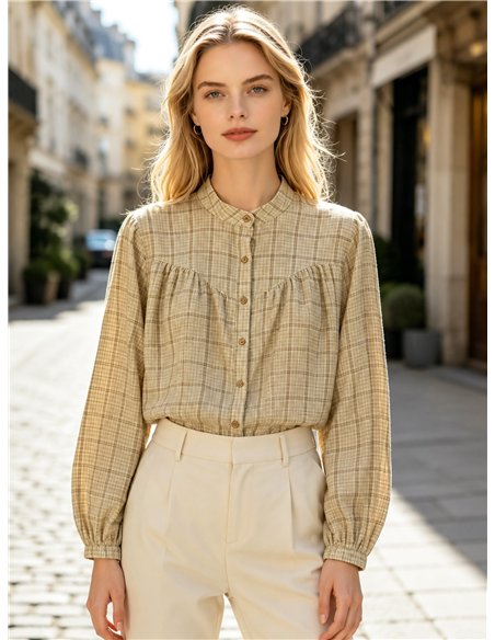 Camisa xadrez com pala franzida