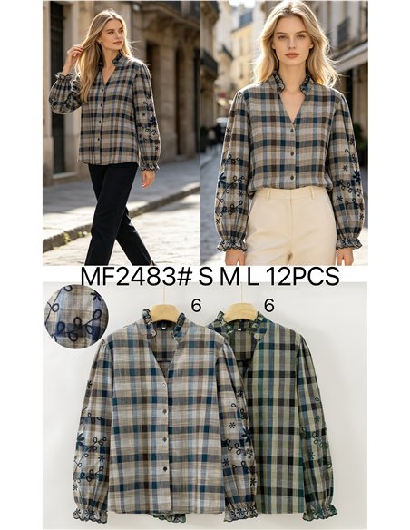 Blusa cuadros con bordado en mangas
